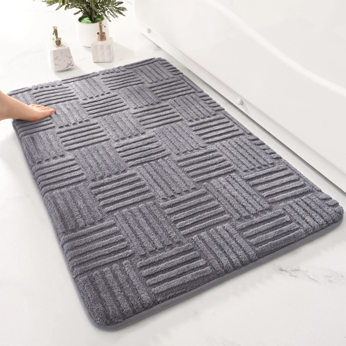 Simple bathroom absorbent floor mat thick striped toilet mat shower room non-slip foot mat dirt-resistant entrance mat